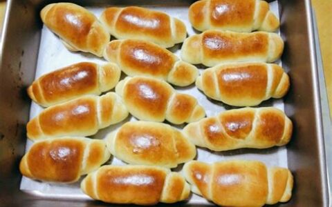 自制面包的做法大全蒸面包(家庭面包的做法 自制面包的做法)